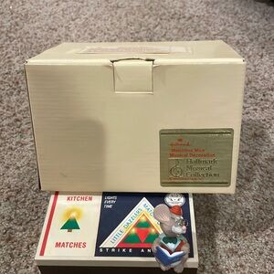 Vintage 1984 Matchbox Mice Musical decoration - excellent condition